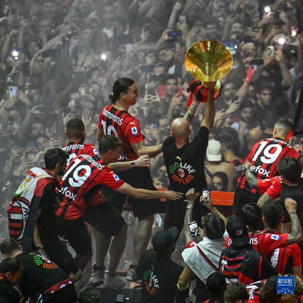 国际跳棋是 国际跳棋是