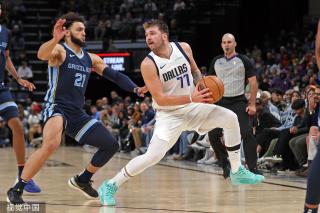 高山之巅的 高山之巅的