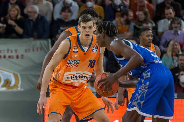 术和站位实 术和站位实